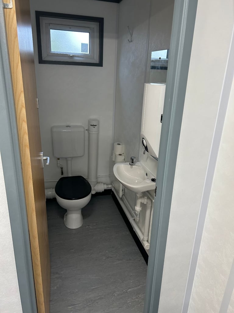 Units / Offices to Rent - CO5 9UR