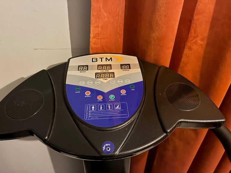 BTM Fitness Vibration Plate