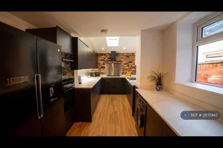 6 bedroom house in Albert Edward Road, Liverpool, L7 (6 bed) (#2672943)