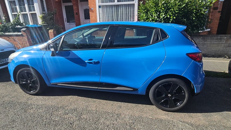 Renault, CLIO, Hatchback, 2015, Manual, 898 (cc), 5 doors
