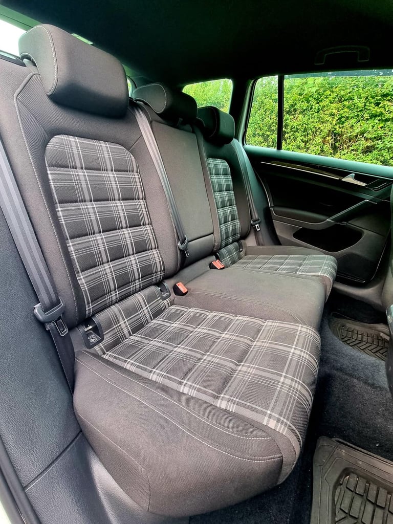Volkswagen, GOLF, Estate, 2016, Manual, 1968 (cc), 5 doors