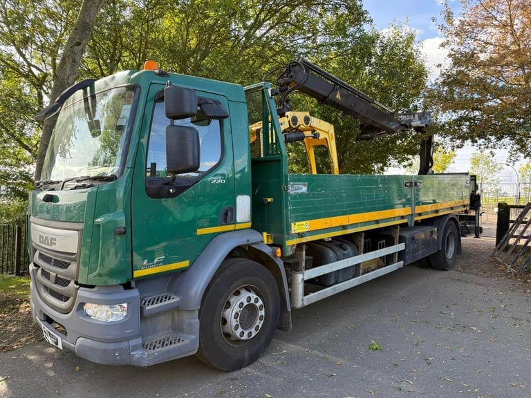 2015 DAF LF 55.220 DROPSIDE EURO 6 WITH HMF 1210 CRANE 