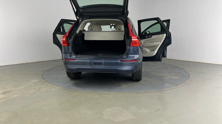 2023 Volvo XC60 Core, B5 AWD Mild hybrid, Petrol Estate Petrol Automatic