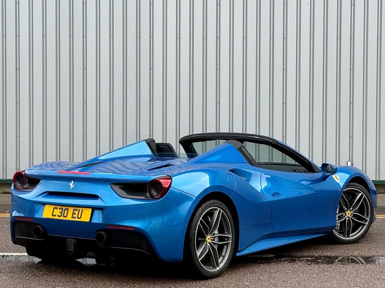 LEFT HAND DRIVE FERRARI 488 SPIDER 3.9T V8 F1 DCT | UK REG | CARBON | LHD