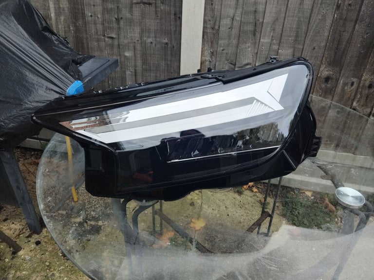 2024 Audi Q4 e Tron Led n/s headlight 