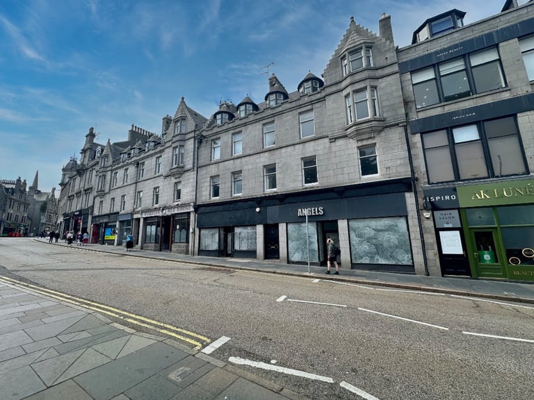 3 bedroom flat in Schoolhill, City Centre, Aberdeen, AB10 1JX