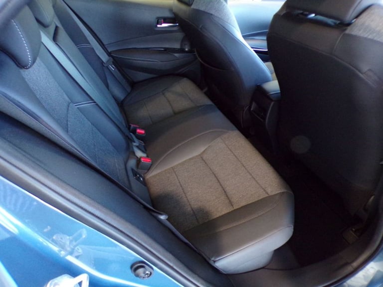  Toyota Corolla 1.8 VVT-i Hybrid Design 5dr CVT Petrol/Electric Hybrid