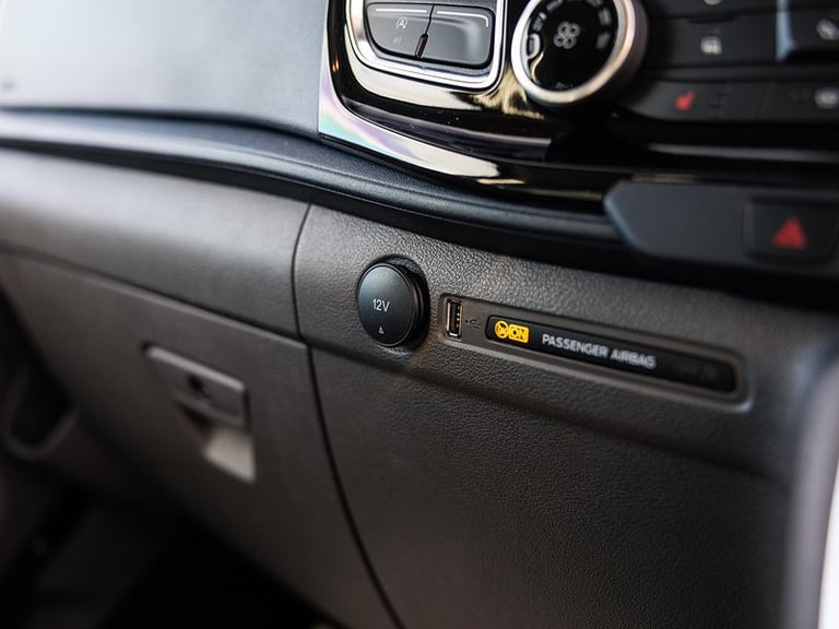 2022 Ford Transit Custom 2.0 EcoBlue 130ps Low Roof D/Cab Limited Van PANEL VAN DIESEL Manual