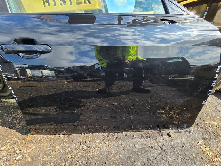 AUDI A4 Avant B9.5 Facelift SINGLE Front Door Black Breaking Parts