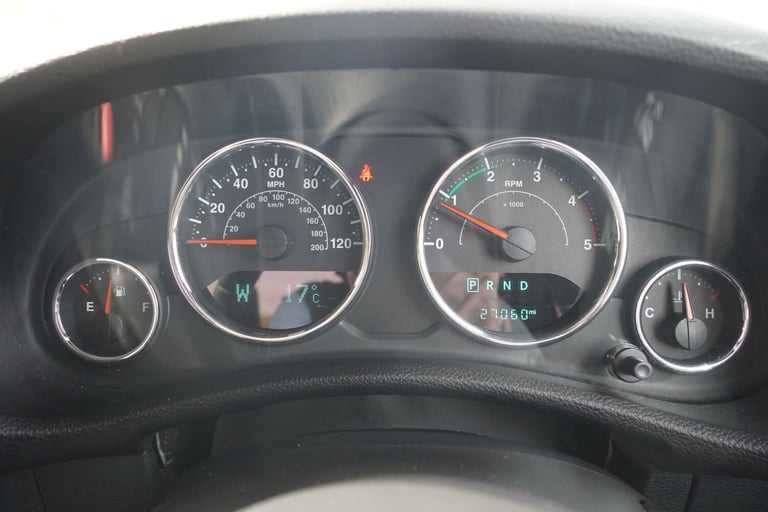 2015 Jeep Wrangler 2.8 CRD Overland 2dr Auto CONVERTIBLE DIESEL Automatic