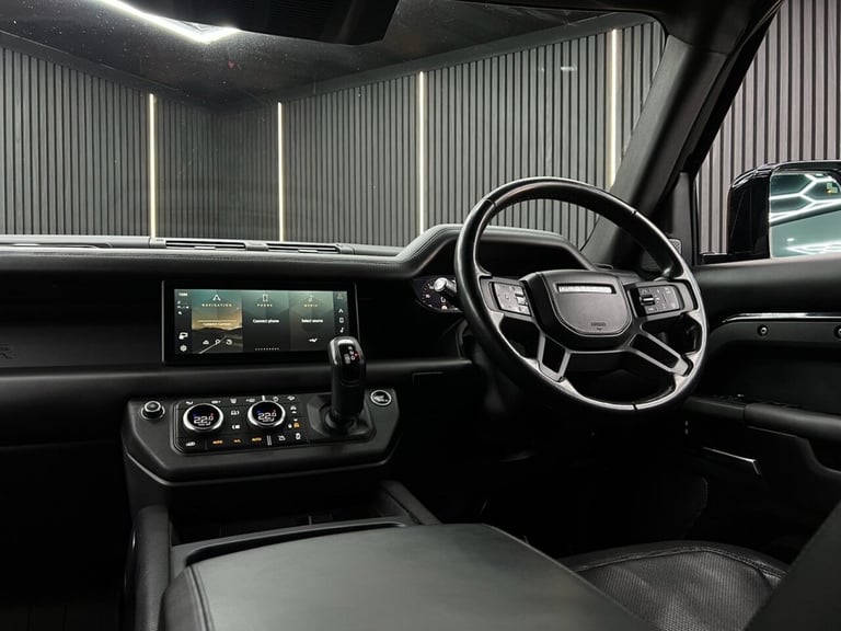 2021 Land Rover Defender 3.0 D300 X-Dynamic HSE 110 5dr Auto [7 Seat] ESTATE DIESEL Automatic