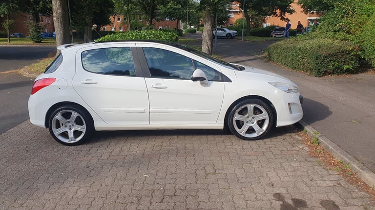 PEUGEOT 308 GTI