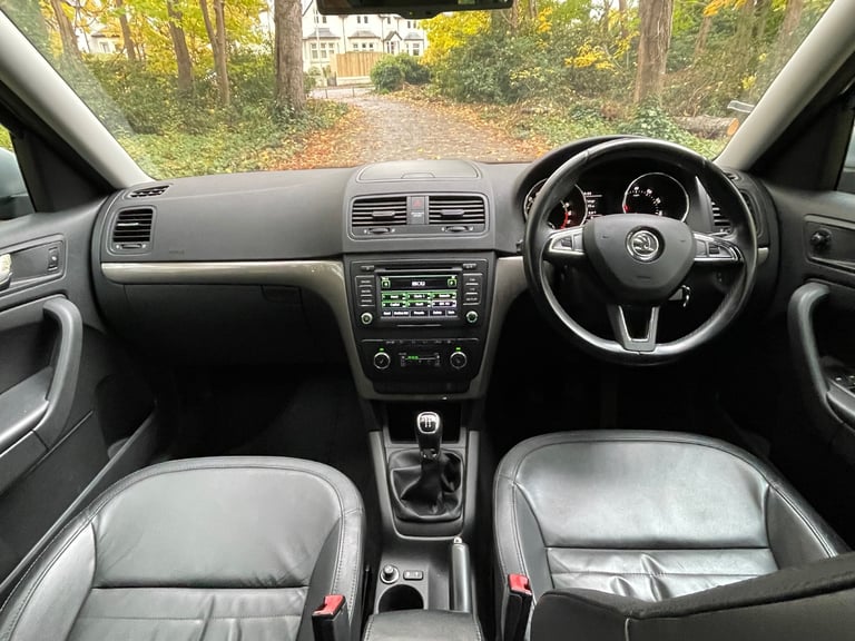 Skoda, YETI OUTDOOR elegance, Hatchback, 2014, Manual, 1968 (cc), 5 doors