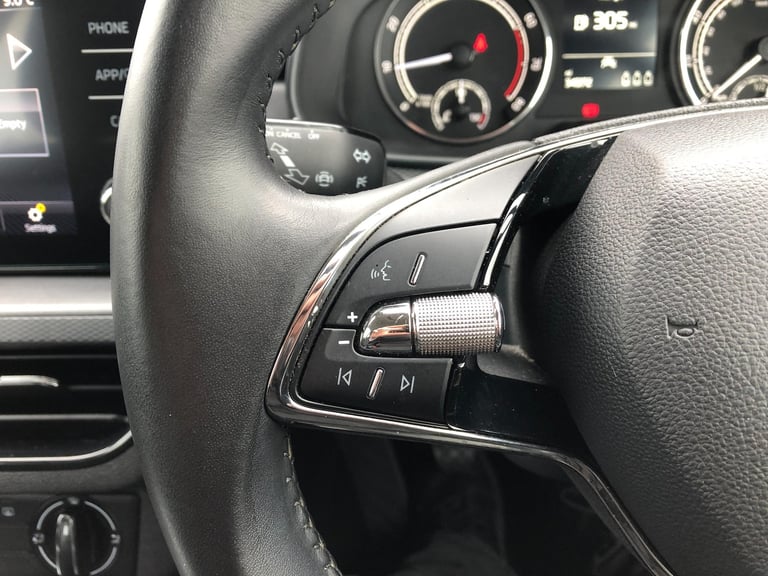 2021 Skoda Kamiq 1.0 TSI SE SUV 5dr Petrol Manual Euro 6 (s/s) (95 ps) HATCHBACK Petrol Manual
