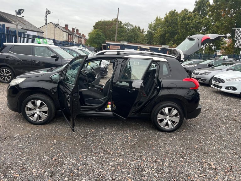 PEUGEOT 2008 1.2 PureTech Active 2015