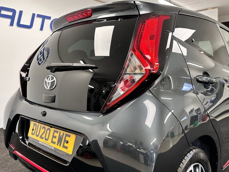 2020 Toyota AYGO 1.0 VVT-i X-TREND FUNROOF X-SHIFT AUTO FIVE DOOR 70 BHP Hatchback Petrol Automatic