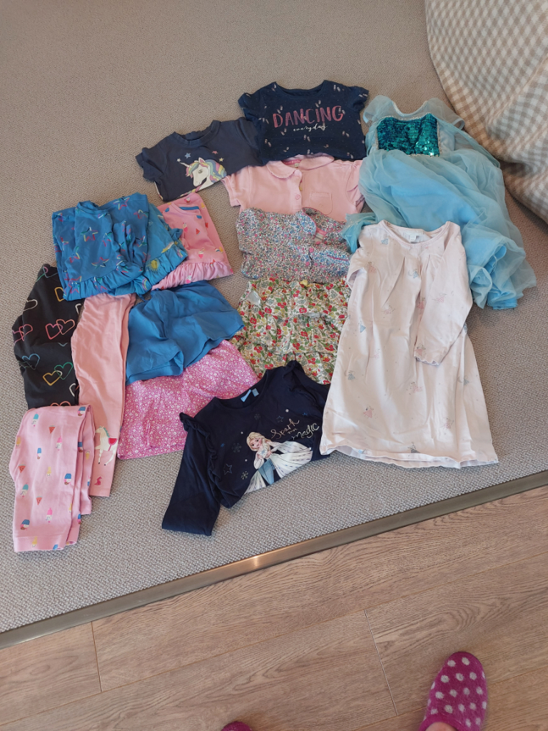 Clothes girls 4-5 yrs