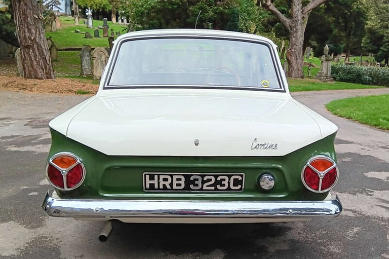 1965 Ford Cortina PETROL Manual