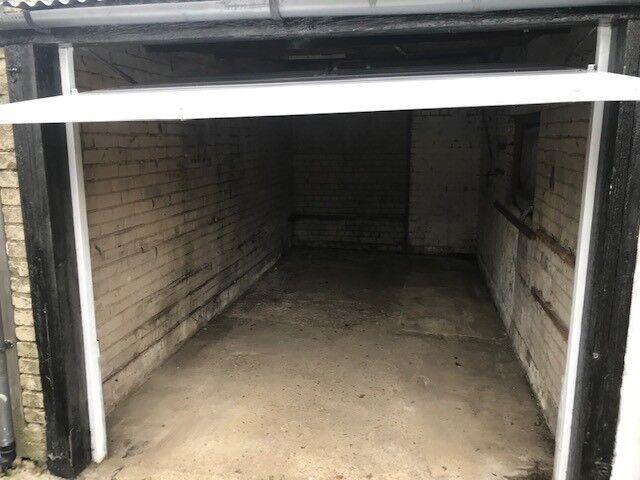 Garage/Parking/Storage to rent: Trevellance Way (r/o 2), Watford WD25 0LY