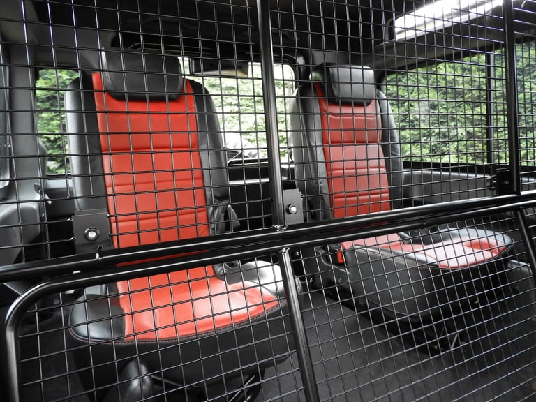 2016/16 LAND ROVER DEFENDER 90 2-2TDCI LIMITED EDITION ADVENTURE S/W IMMACULATE