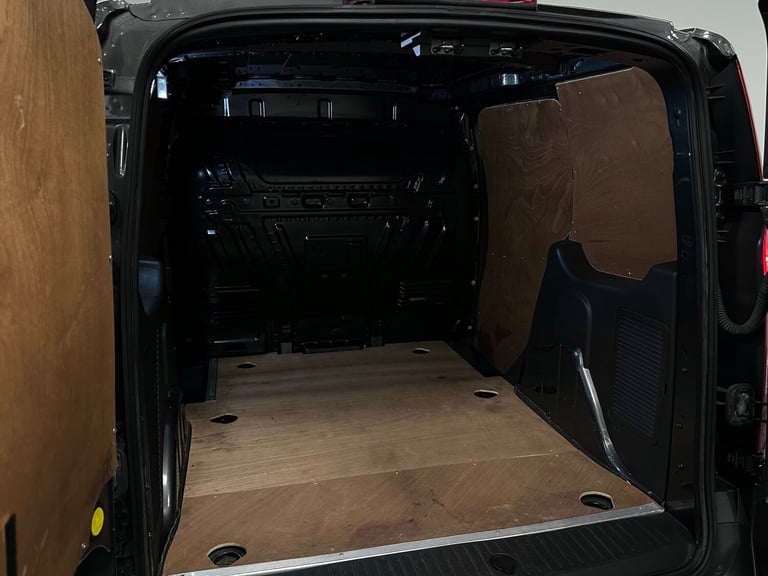 2018 Ford Transit Connect 200 Limited Panel Van L1H1 1.5 TDCi ( 120 bhp ) PANEL VAN Diesel Manual