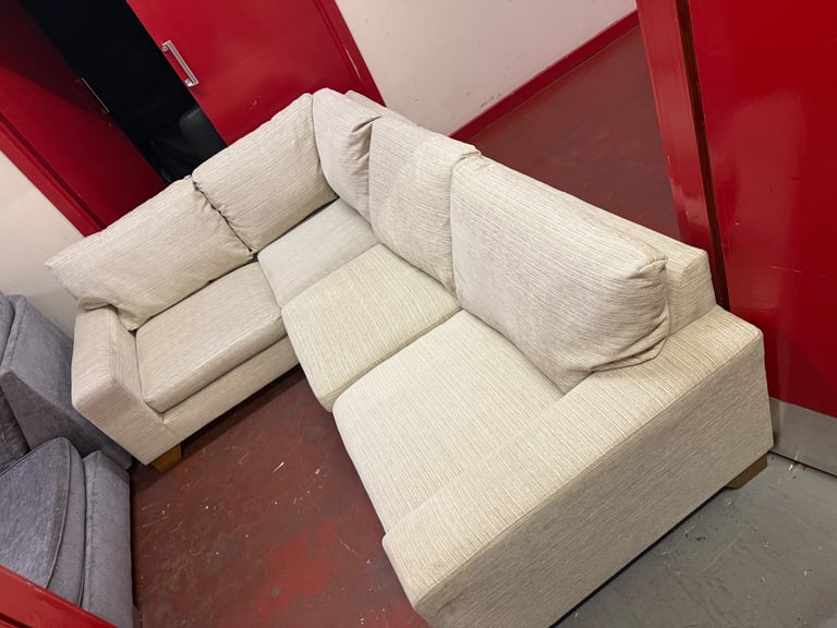Beige corner sofa 🛋️ *Delivery available 