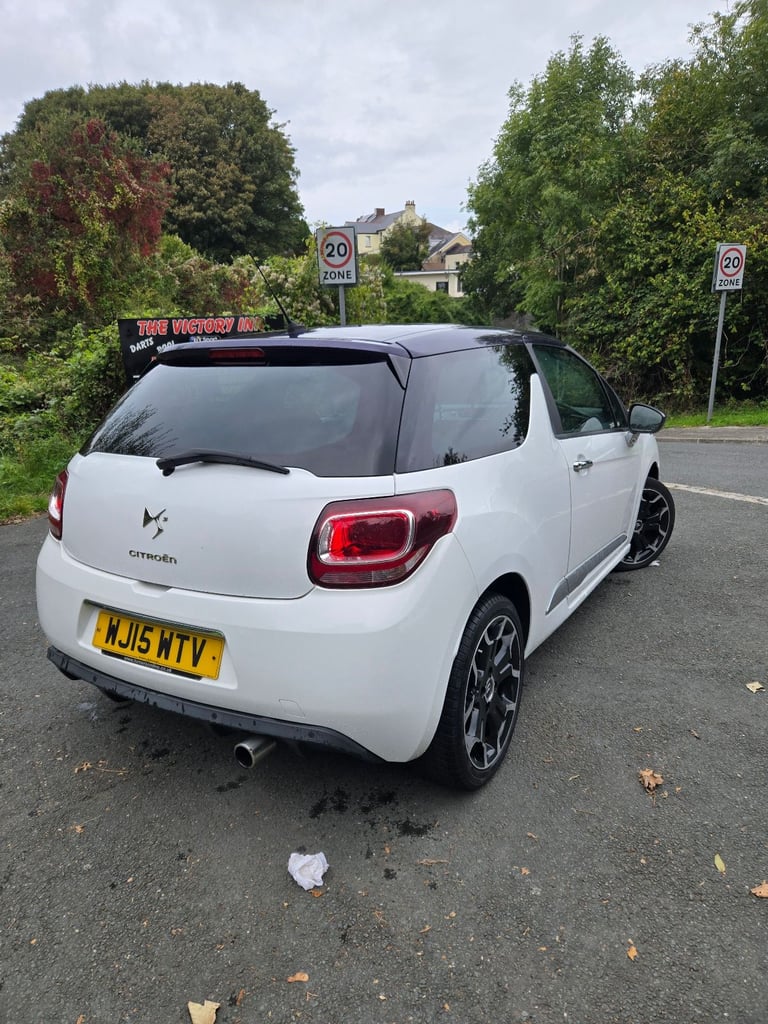 Citroen, DS3, Hatchback, 2015, Manual, 1199 (cc), 3 doors