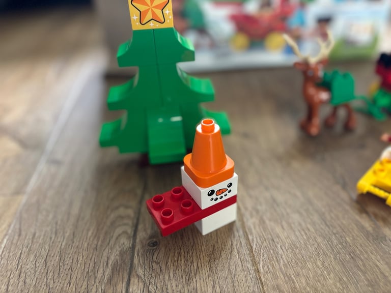 Lego Duplo Set 10837 Santa Xmas Winter Holiday. 