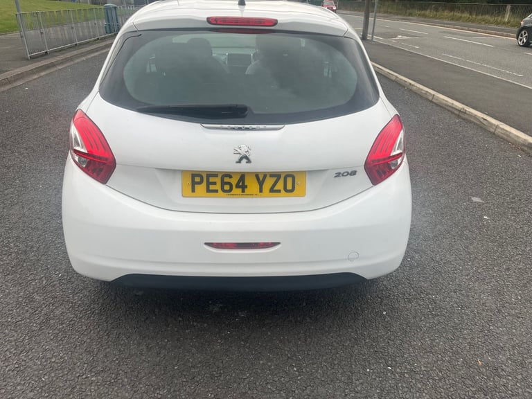 Peugeot, 208, Hatchback, 2014, Manual, 1199 (cc), 3 doors
