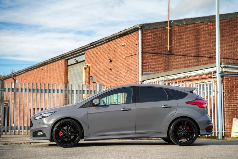 2018 Ford Focus 2.0T EcoBoost ST-3 Euro 6 (s/s) 5dr HATCHBACK Petrol Manual