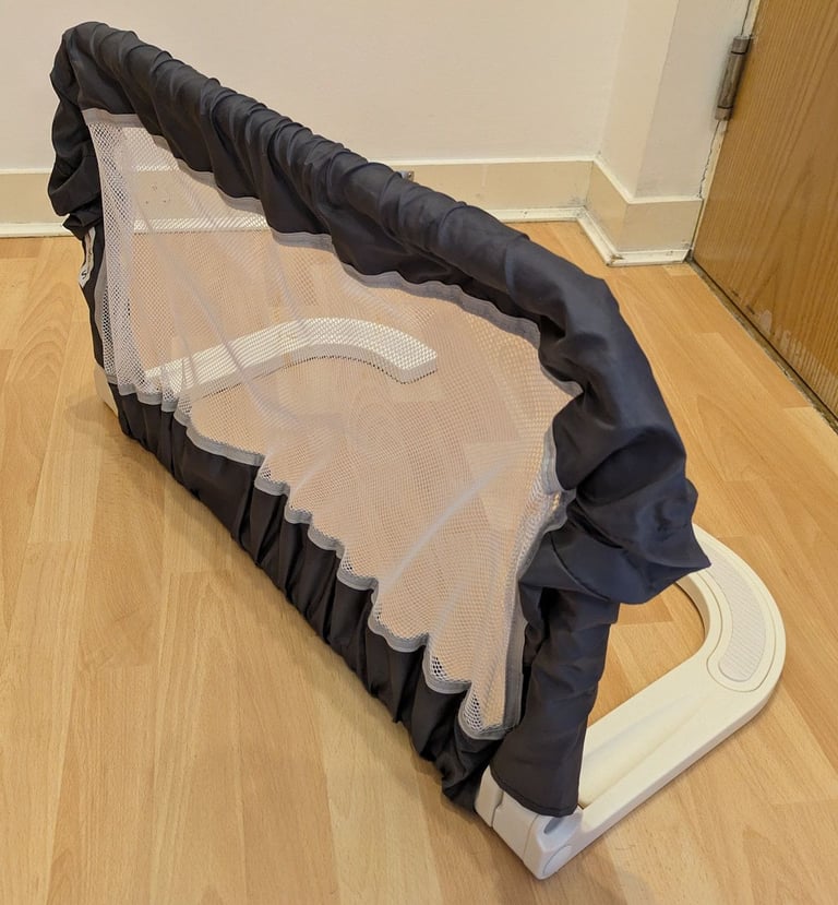 image for Portable and Extendable Kids Bed Rail / Bed Guard