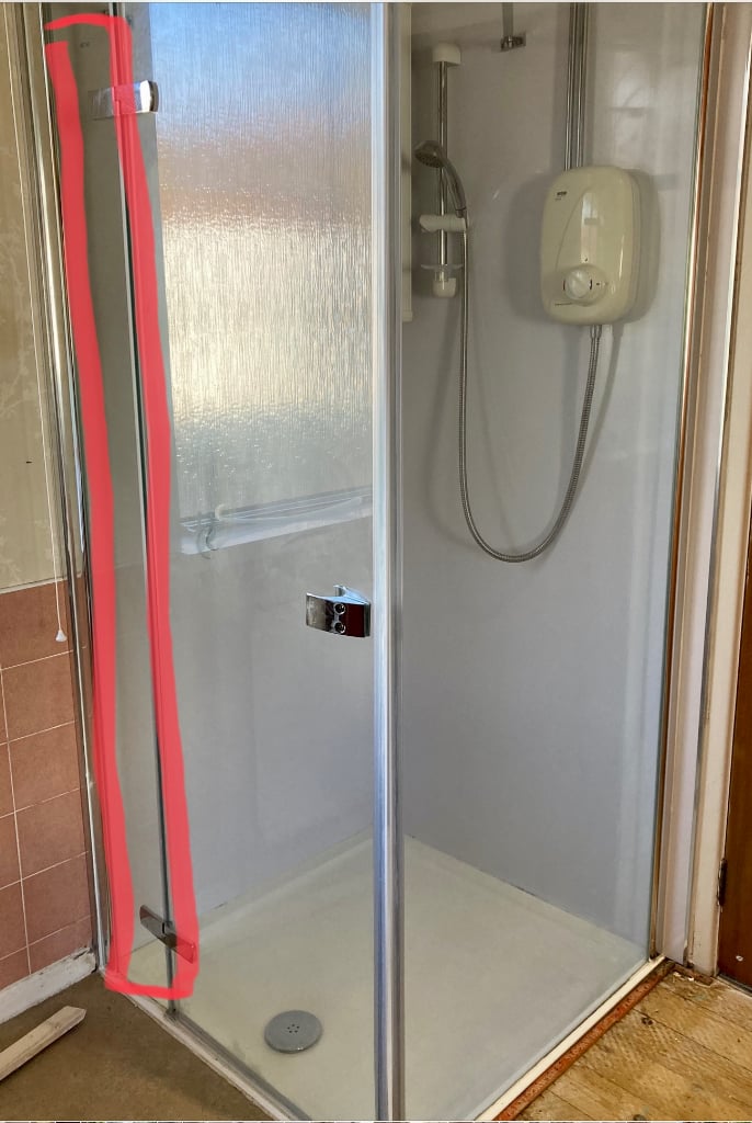 QUALITY SHOWER ENCLOSURE WITH TEMPERED GLASS