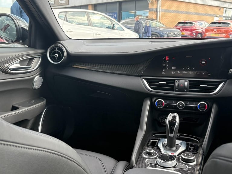 2022 Alfa Romeo Giulia 2.9 V6 Bi-Turbo Quadrifoglio Saloon 4dr Petrol GPF Auto Euro 6 (s/s) (510 ...