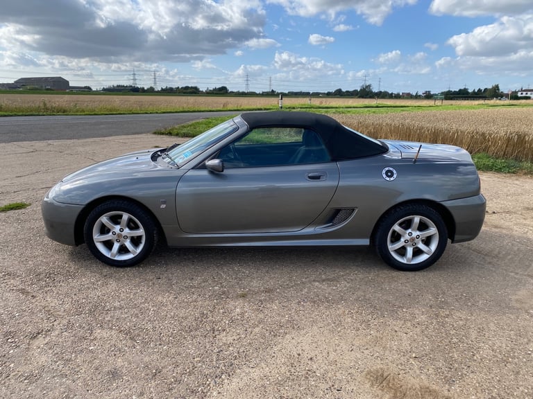 2002 MG MGF 1.8 135 16v 2dr CONVERTIBLE Petrol Manual