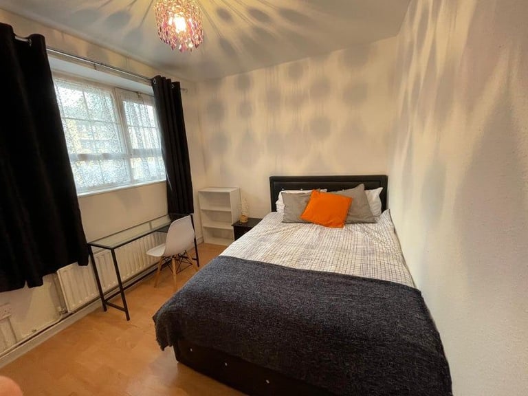 💕Perfect Living Space Available in🛌 Canary Wharf📍