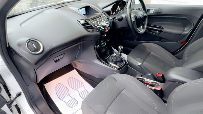 2015 Ford Fiesta 1.0 EcoBoost Titanium 5dr HATCHBACK Petrol Manual