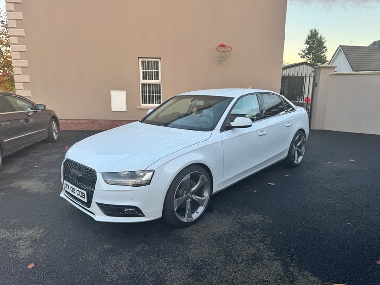 Audi, A4, Saloon, 2014, Manual, 1968 (cc), 4 doors