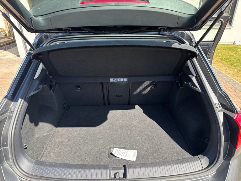 Volkswagen, T-ROC, Hatchback, 2019, Manual, 1498 (cc), 5 doors