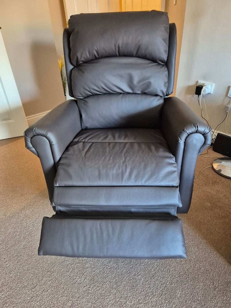 Careco electric riser/recliner brown leather chair 