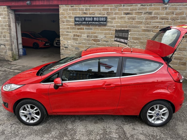 FORD FIESTA 1.25 Zetec 2017