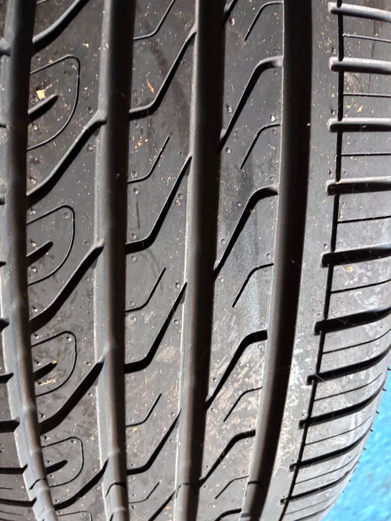 Like new condition Autogreen Tyre