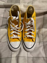 Yellow Converse trainers Size 5