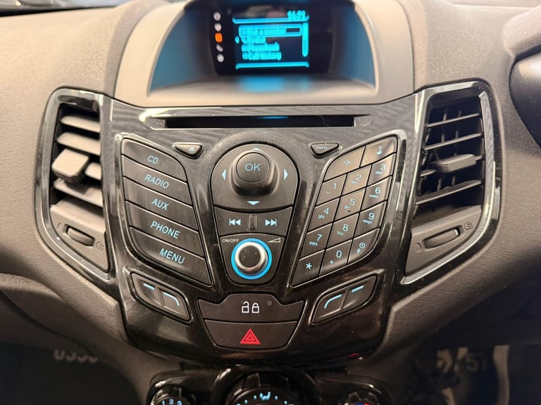 2014 Ford Fiesta 1.0T EcoBoost Zetec Euro 5 (s/s) 5dr HATCHBACK Petrol Manual