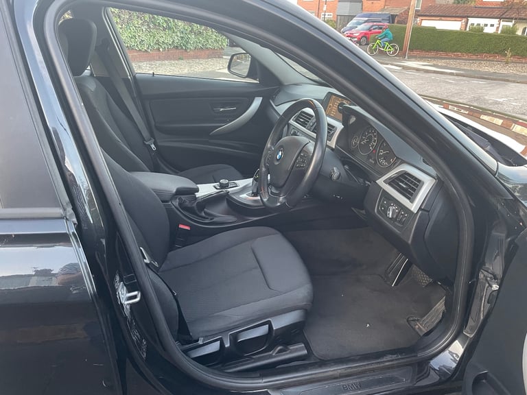 BMW, 3 SERIES, Saloon, 2013, Auto| 2key|Low miles|BMW serviced