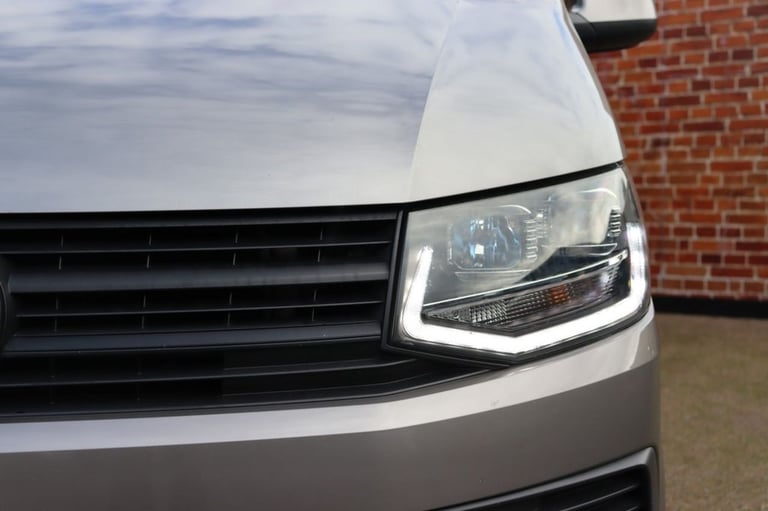 2017 17 VOLKSWAGEN TRANSPORTER 2.0 BITDI T32 BLUEMOTION TECH WINDOW VAN 4DR DIES
