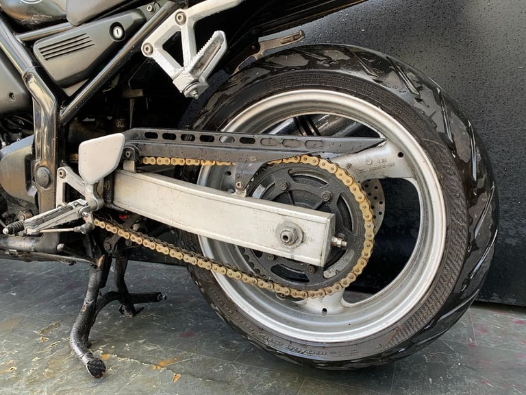 YAMHA FZS 600 FAZER PROJECT BIKE