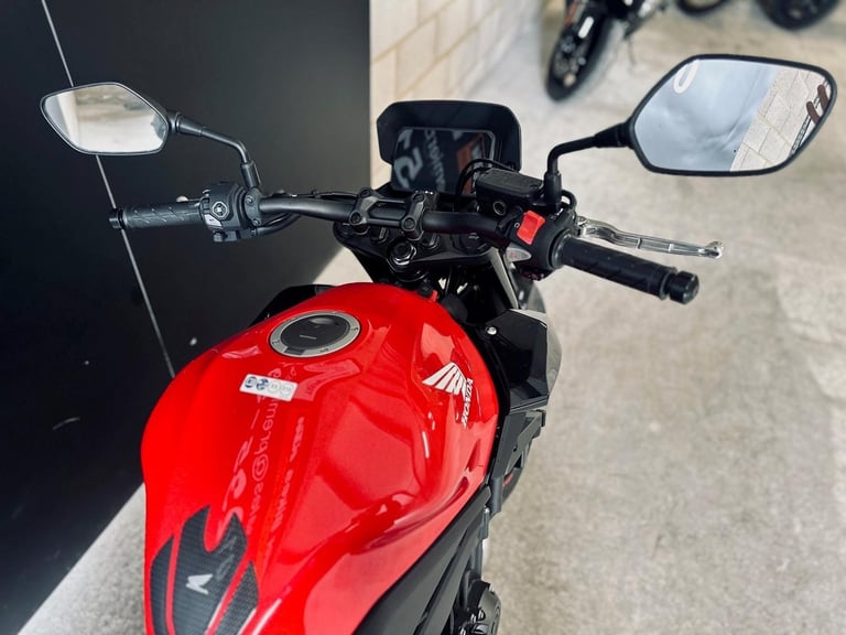 Stunning One Owner 2024/24 Honda CB500 Hornet Motorcycle 