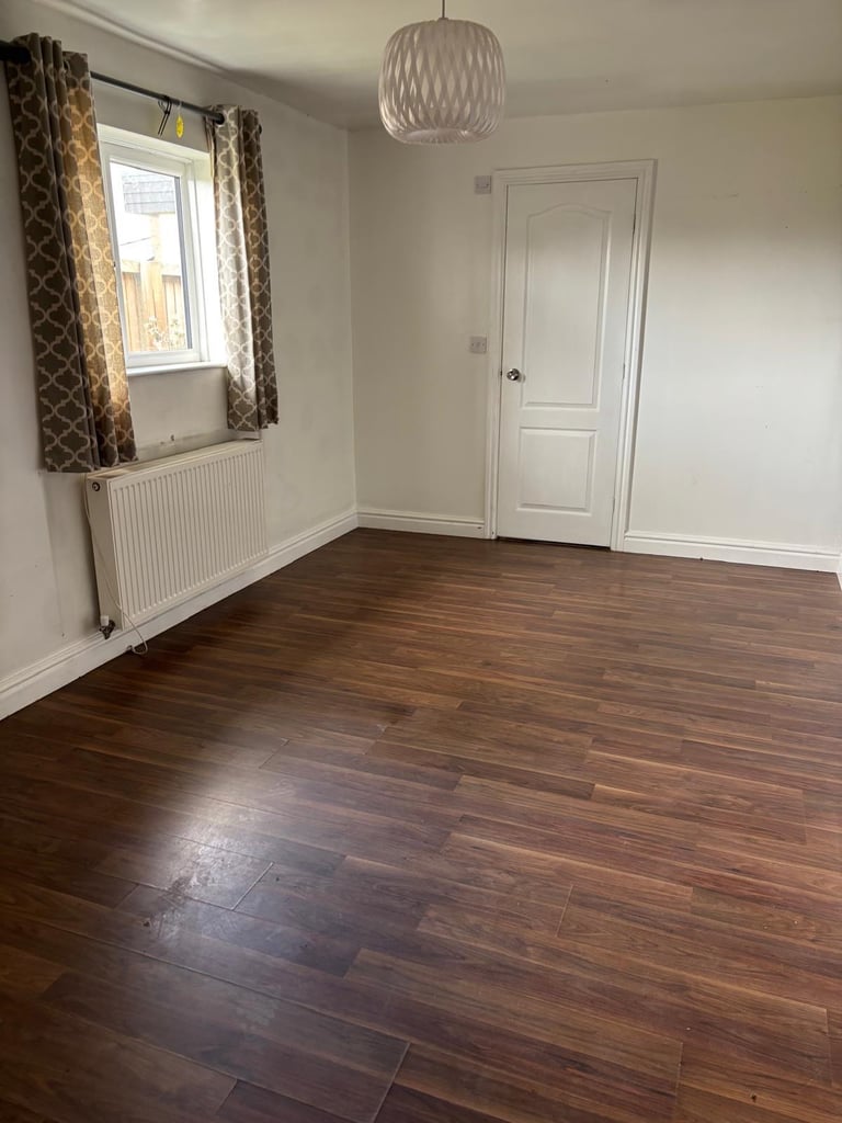 Room to rent in shared house