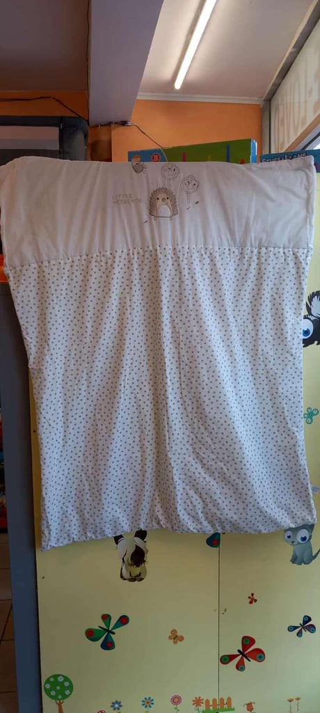 image for Bruin Little Hedgehog quilt for cot bed