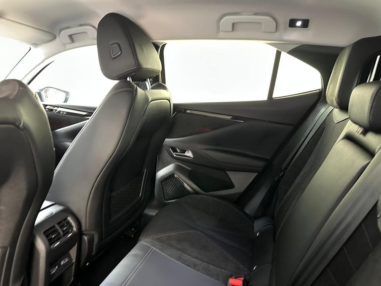 2023 DS Automobiles DS 4 1.6 E-TENSE 12.4kWh Performance Line + EAT8 Euro 6 (s/s) 5dr HATCHBACK P...